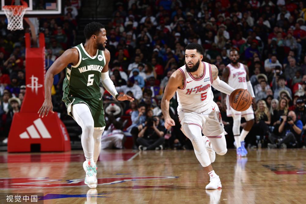 亚的领导下 亚的领导下