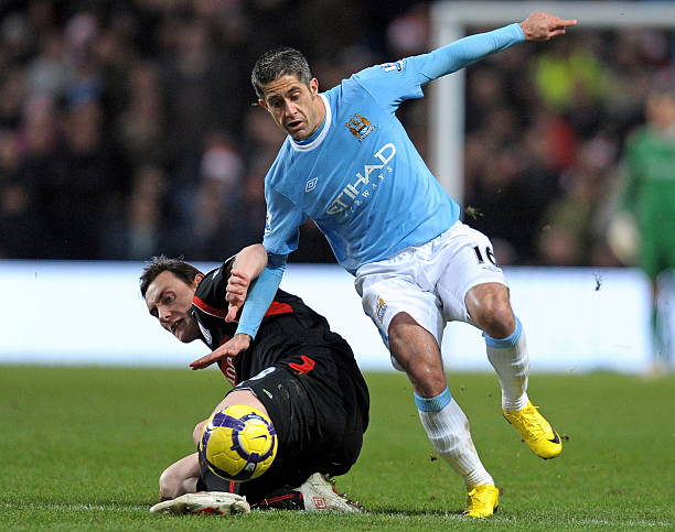 名记评论指 名记评论指